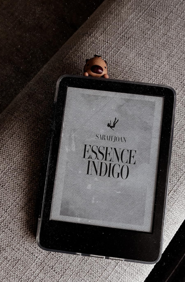 Essence Indigo broché – Image 4